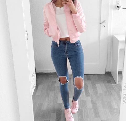 200+ Cute Ripped Jeans Outfits For Winter | MCO