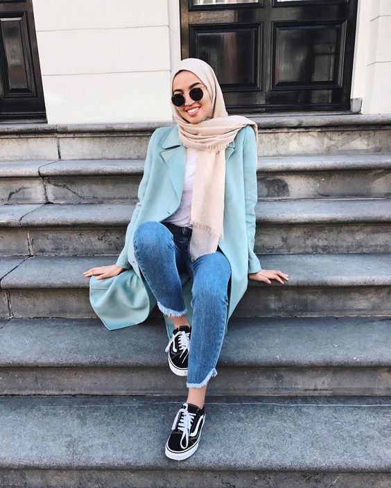 20+ Trendy Winter Hijab Outfits You Will Love | MCO
