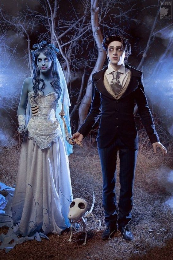 20+ Cool Halloween Outfits for Couples, MCO