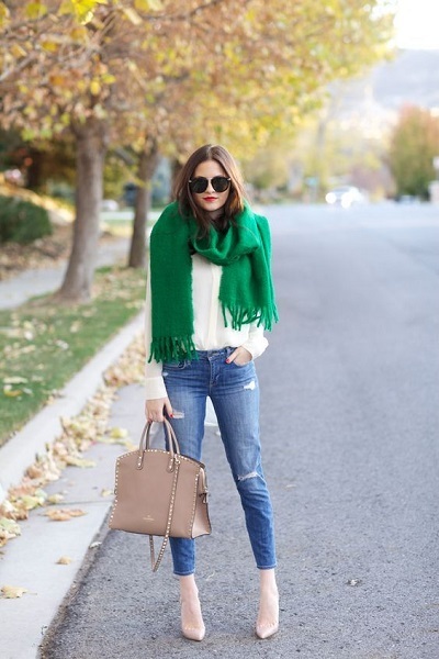 30+ Chic St Patrick's Day Outfits for Work | MCO